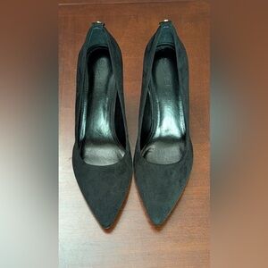 Contigo Black Suede Heels